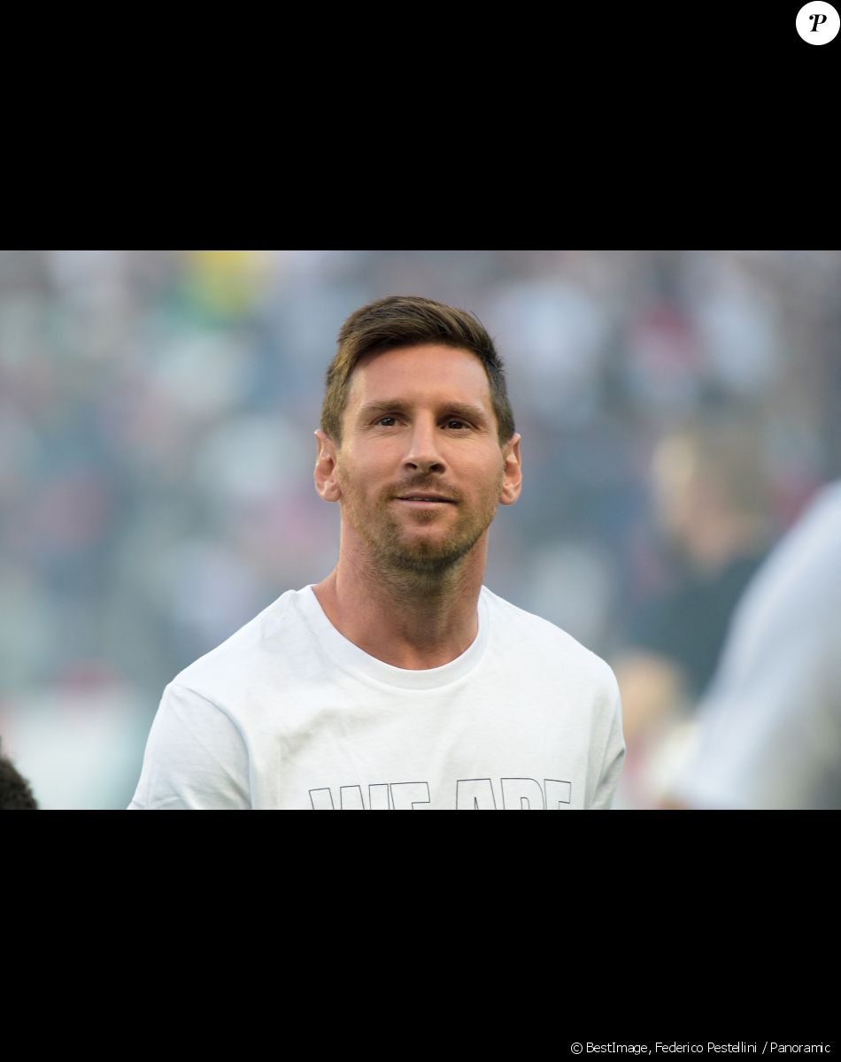 Presentation de Lionel Leo Messi ( 30 - PSG ) - - Présentation des joueurs - Match de football en ligue 1 Uber Eats : Le PSG (Paris Saint-Germain) remporte la victoire 4-2 contre Strasbourg au Parc des Princes le 14 août 2021. © Federico Pestellini / Panoramic / Bestimage