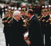 Lionel Jospin et Jacques Chirac - Cérémonie du 11 novembre à l'Arc de Triomphe à Paris en 1997
