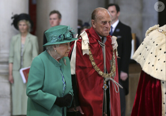 La reine Elisabeth II et le prince Philip duc d'Edimbourg arrivent à la cathédrale St Paul pour célébrer le centenaire de l'empire Britannique à Londres le 24 mai 2017 