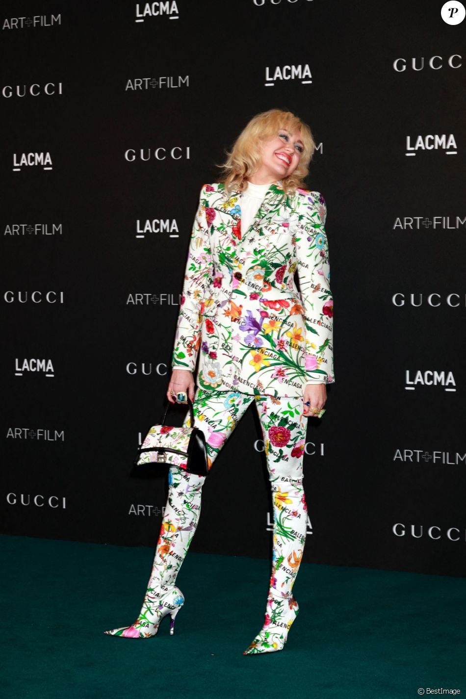 Miley Cyrus (Balenciaga) - People Au 10ème Annual Art+Film Gala ...