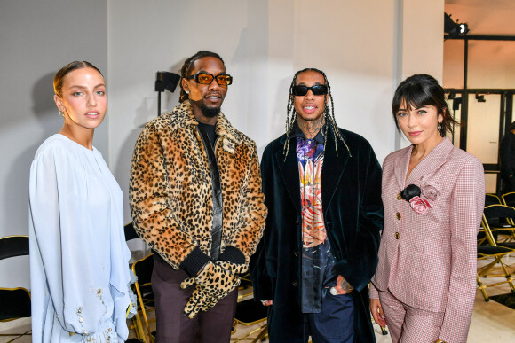 Carla Ginola et Nolwenn Leroy posent avec les rappeurs Offset et Tyga - Défilé de mode Lanvin lors de la Fashion Week printemps/été 2022 à Paris. Le 3 octobre 2021. © Veeren Ramsamy-Christophe Clovis/Bestimage