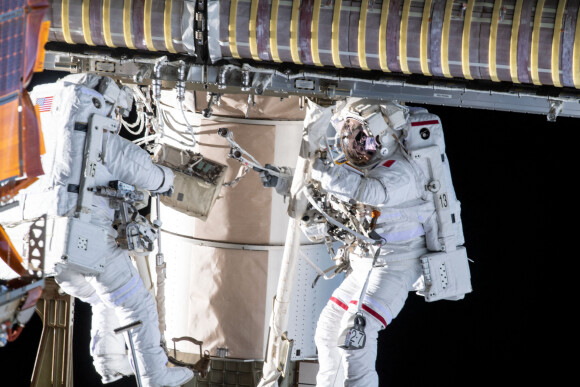 Thomas Pesquet et ses partenaires partagent travail et moments de détente à bord de la station spatiale internationale (ISS) le 25 juin 2021