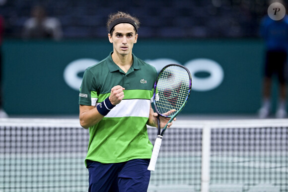 Pierre-Hugues Herbert - Le Français Pierre-Hugues Herbert battu par l'Espagnol Carlos Alcaraz (6-7 [4], 7-6 [2], 7-5) lors du tournoi de tennis Rolex Paris Masters, le 2 novembre 2021. © JB Autissier / Panoramic / Bestimage