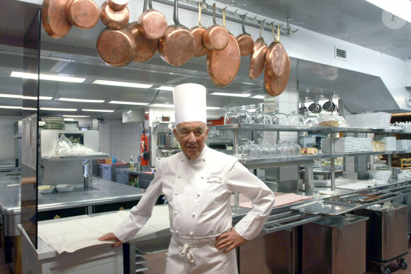 Exclusif Michel Rochedy (2 etoiles Michelin) dans son restaurant le "Chabichou" considere comme la meilleure table de savoie