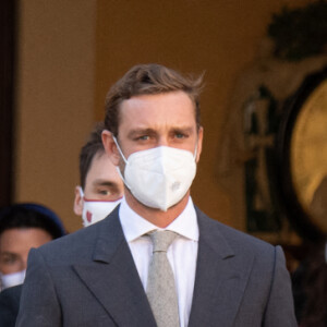 La princesse Caroline de Hanovre, Stefano Ercole Carlo Casiraghi, Pierre Casiraghi, Tatiana Casiraghi (Tatiana Santa Domingo), Beatrice Borromeo, Andrea Casiraghi - La famille princière assiste à une cérémonie de remise de médaille dans la cours du Palais de Monaco lors de la Fête Nationale 2020 de la principauté de Monaco le 19 novembre 2020. © David Nivière / Pool / Bestimage