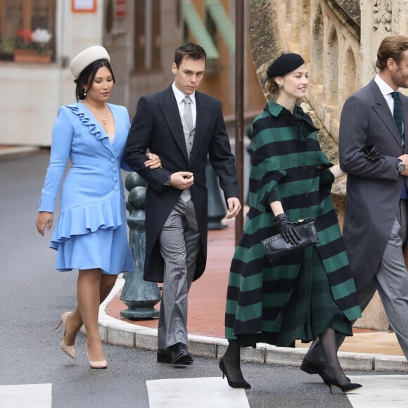 Louis Ducruet et sa femme Marie, Pierre Casiraghi et sa femme Beatrice Borromeo, la princesse Alexandra de Hanovre - La famille princière de Monaco arrive à la cathédrale Notre-Dame-Immaculée lors de la fête Nationale monégasque à Monaco le 19 novembre 2019. © Dominique Jacovides/Bestimage