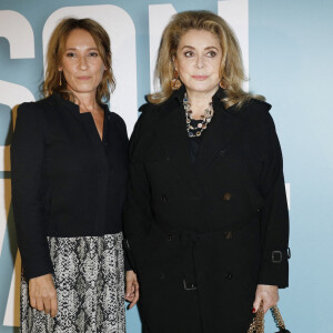 Emmanuelle Bercot, Catherine Deneuve - Avant-première du film "De son vivant" au cinéma Pathé-Wepler à Paris. Le 17 novembre 2021. © Marc Ausset-Lacroix / Bestimage