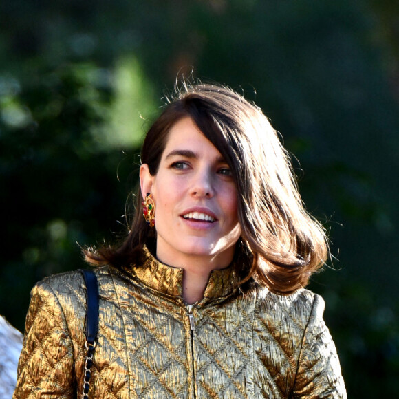 Charlotte Casiraghi - Arrivées en la cathédrale de Monaco pour la messe d'action de grace avec Te Deum lors de la la fête nationale de Monaco le 19 novembre 2021. © Bruno Bebert / Dominique Jacovides / Bestimage