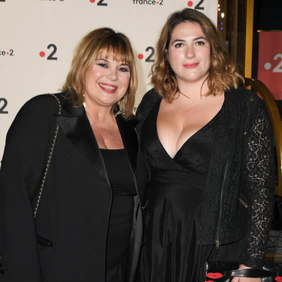 Michèle Bernier et Charlotte Gaccio lors de la 31ème cérémonie des Molières 2019 aux Folies Bergère à Paris, France, le 13 mai 2019. © Coadic Guirec/Bestimage 