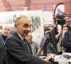 Eric Zemmour, bientôt candidat aux élections présidentielles 2022, fait un passage au salon "Made in France" à la Porte de Versailles à Paris le 14 novembre 2021. © Panoramic / Bestimage