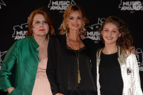 Ariane Séguillon, Ingrid Chauvin, Lou Jean - 19ème édition des NRJ Music Awards à Cannes le 4 novembre 2017. © Rachid Bellak/Bestimage 