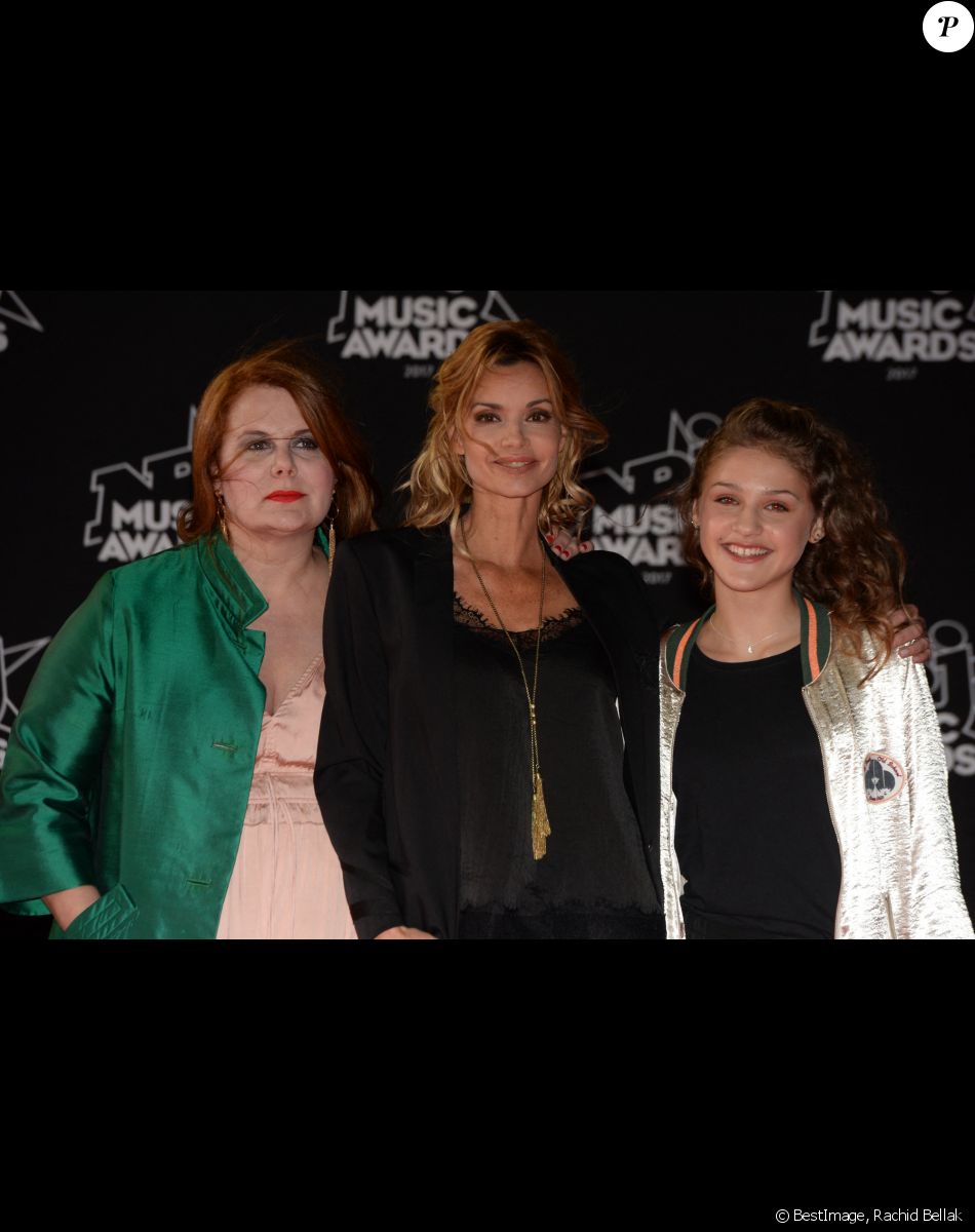 Ariane Séguillon, Ingrid Chauvin, Lou Jean - 19ème édition des NRJ Music Awards à Cannes le 4 novembre 2017. © Rachid Bellak/Bestimage