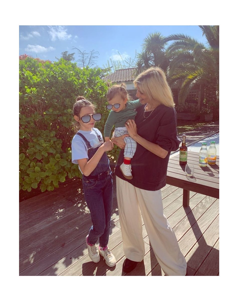 Alexandra Rosenfeld et ses filles Ava et Jim sur Instagram, avril 2021.