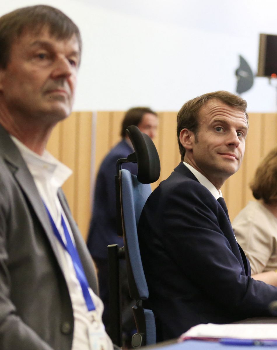 Le président de la république française, Emmanuel Macron accompagné de Nicolas Hulot participent au sommet sur les interconnections énergétiques à l'Agence Européenne pour la Sécurité Maritime, Lisbonne, Portugal, le 27 juillet 2018. © Stéphane Lemouton/Bestimage