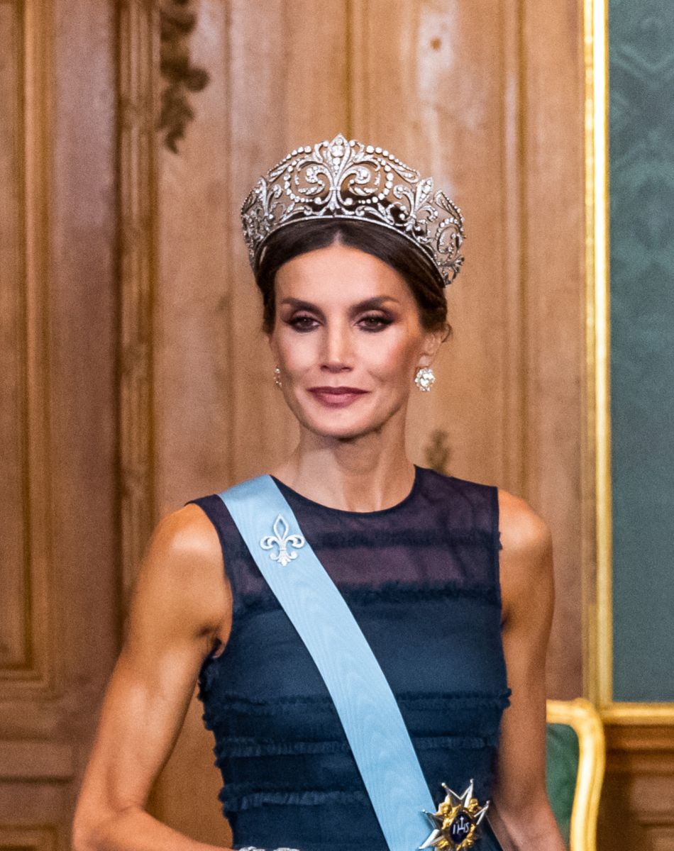 Le roi Felipe VI et la reine Letizia d'Espagne assistent au dîner de gala donné en leur honneur par le roi Carl XVI Gustav et la reine Silvia de Suède au palais royal à Stockholm, le 24 novembre 2021.