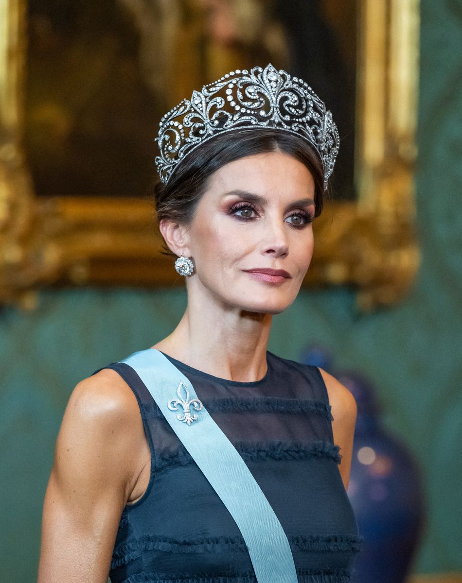 La reine Letizia d'Espagne lors du dîner d'état au palais royal à Stockholm pour la visite en Suède du couple royal d'Espagne.