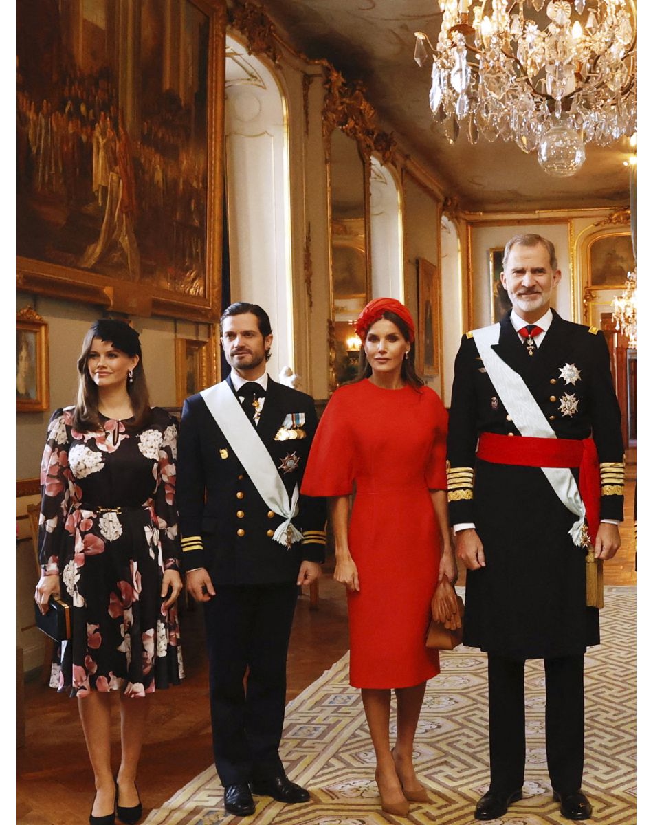La princesse Sofia (Hellqvist), Le prince Carl Philip de Suède, Le roi Felipe VI et la reine Letizia d'Espagne,, Le roi Carl XVI Gustav et la reine Silvia de Suède, Le prince Daniel et la princesse Victoria de Suède - Le roi Felipe VI et la reine Letizia d'Espagne, accueillis par le roi Carl XVI Gustav la reine Silvia de Suède à Stockholm dans le cadre de leur visite d'Etat de deux jours. Le 24 novembre 2021.