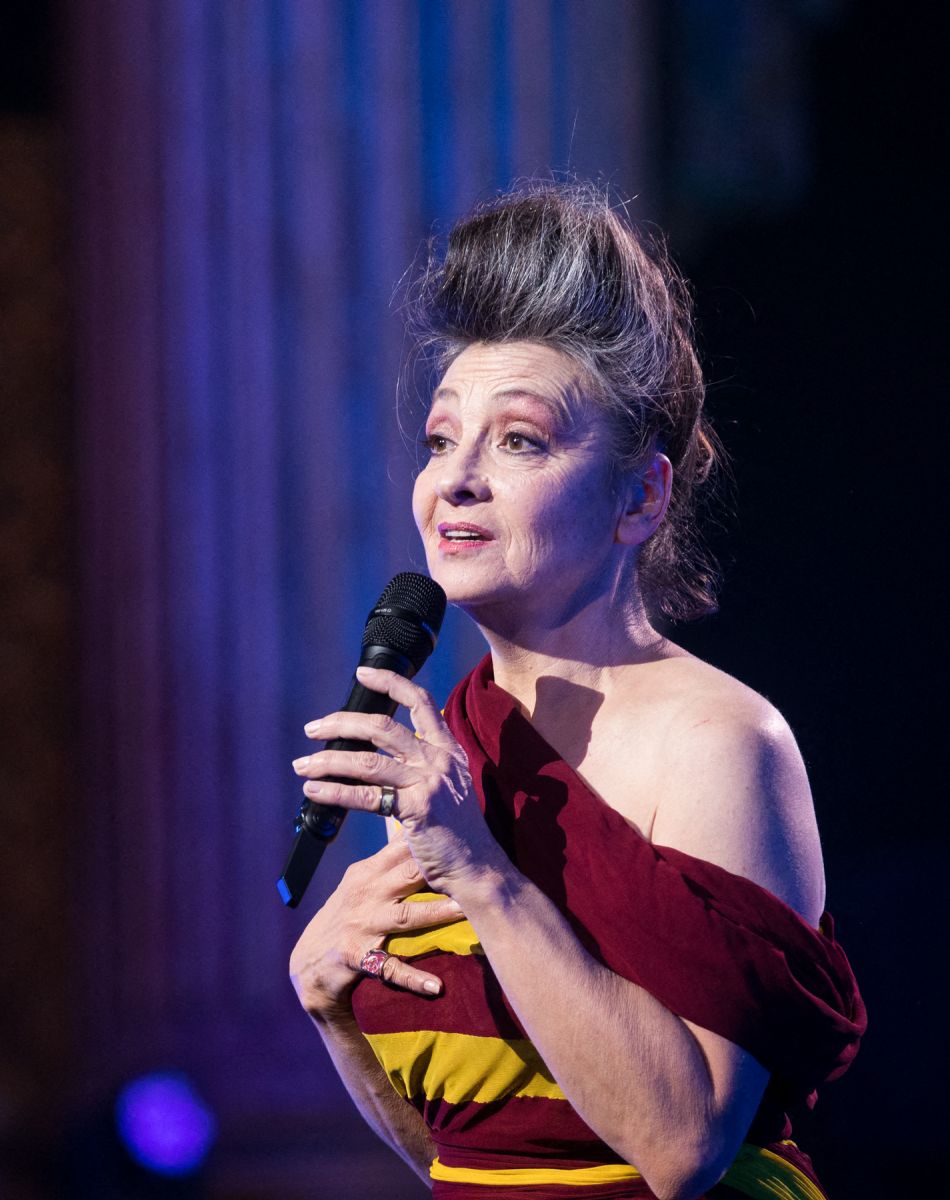 Exclusif - Catherine Ringer - Enregistrement de l'émission "La grande soirée du 31 à Versailles", le 15 décembre 2020. © Tiziano Da Silva - Cyril Moreau / Bestimage