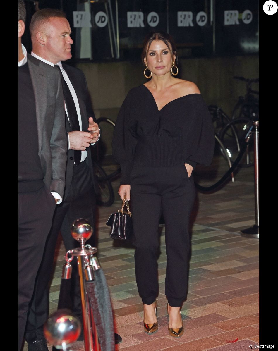 Wayne Rooney et sa femme Coleen - Première du film de Bryan Robson "BR7" à Manchester le 25 novembre 2021.