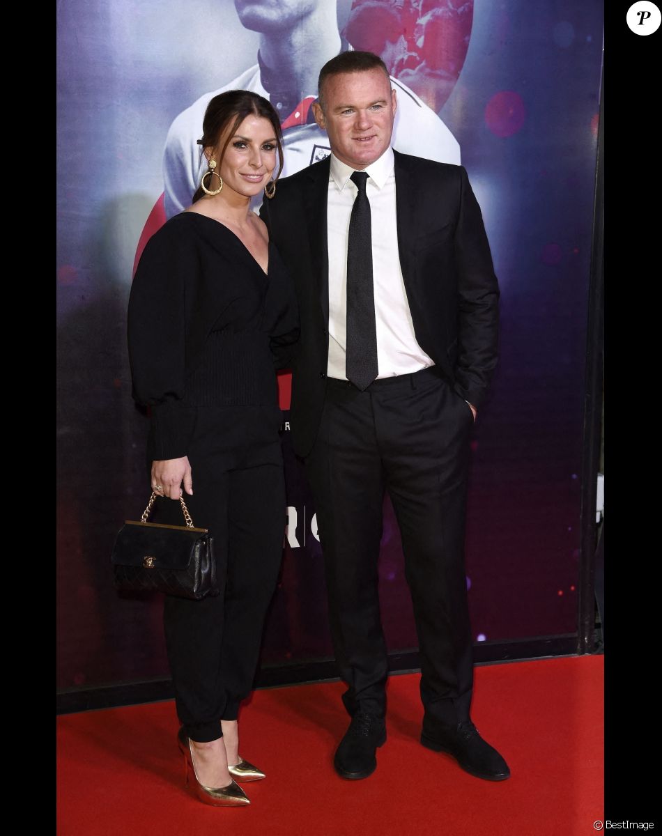 Wayne Rooney et sa femme Coleen - Première du film de Bryan Robson "BR7" à Manchester le 25 novembre 2021.