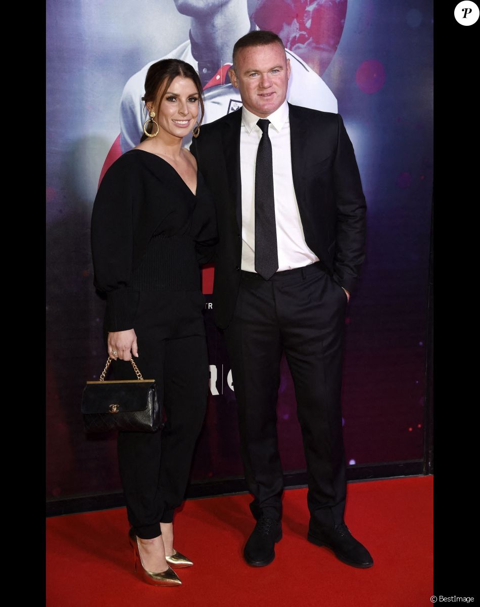 Wayne Rooney et sa femme Coleen - Première du film de Bryan Robson "BR7" à Manchester le 25 novembre 2021.