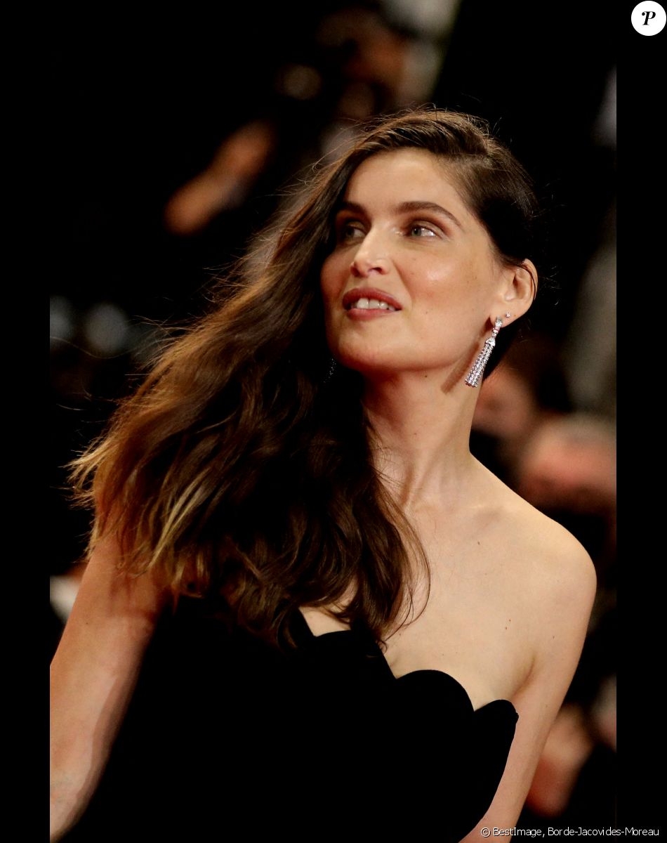 Laetitia Casta - Montée des marches du film "Bac Nord" lors du 74e Festival de Cannes. © Borde-Jacovides-Moreau / Bestimage