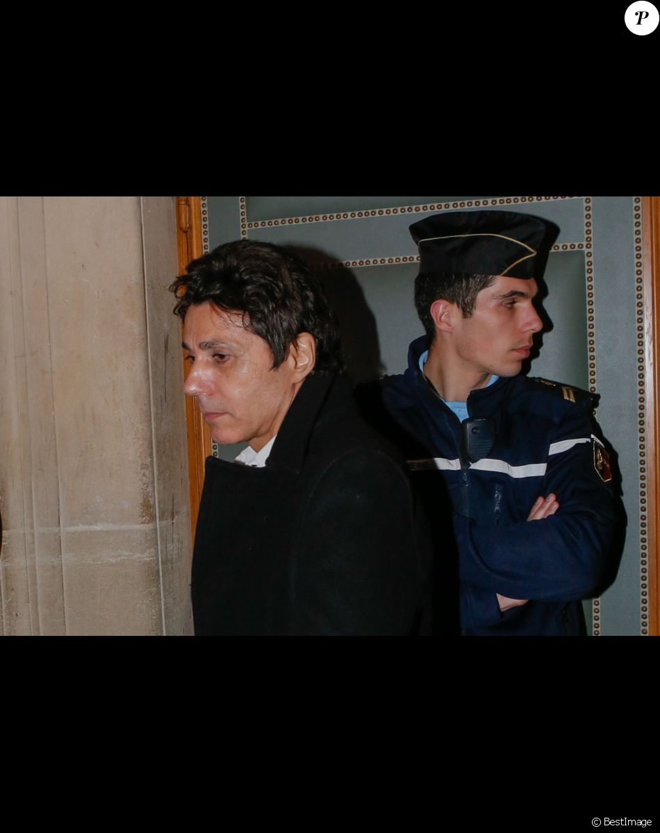 Jean-Luc Lahaye quitte le palais de justice de Paris