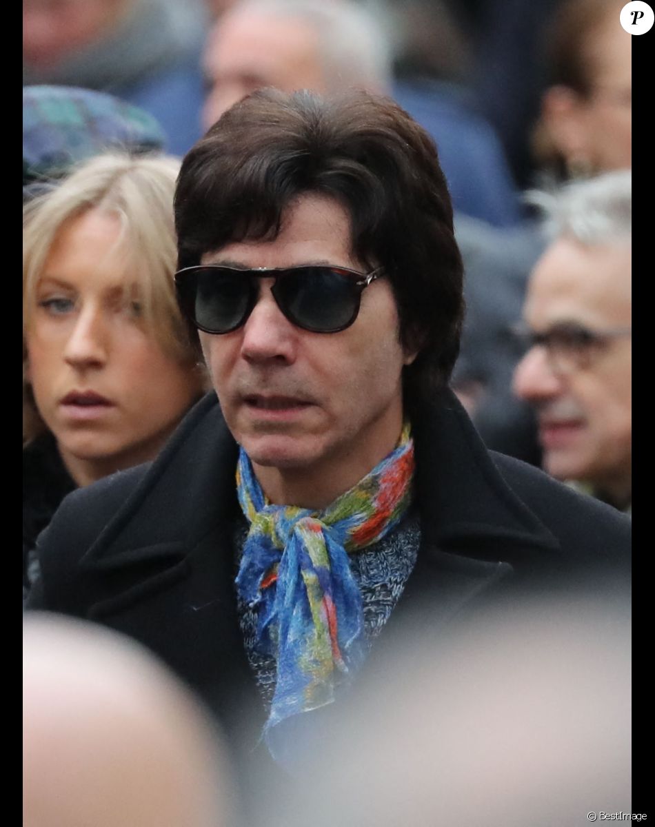Jean-Luc Lahaye - Arrivées aux obsèques de Michou en l'église Saint-Jean de Montmartre à Paris. Le 31 janvier 2020.