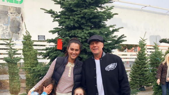 Bruce Willis, papa et mari comblé : tendre photo avec ses plus jeunes filles et sa femme Emma