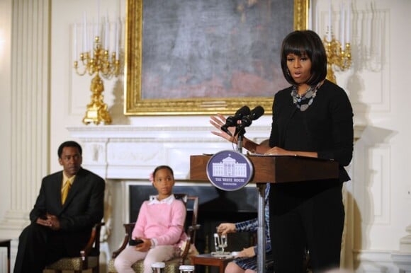 Michelle Obama loue la beauté du film "Les Bêtes du Sud Sauvage" devant Quvenzhané Wallis à la Maison Blanche, le 13 février 2013.