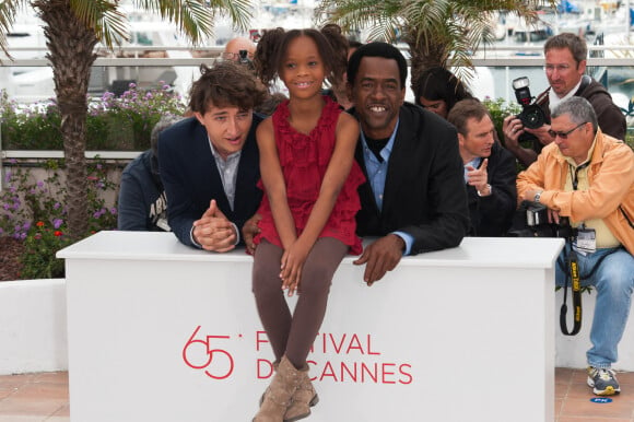 Le réalisateur Benh Zeitlin, Dwight Henry et Quvenzhané Wallis au photocall du film "Les Bêtes du Sud Sauvage" lors du 65e Festival de Cannes. Mai 2012.