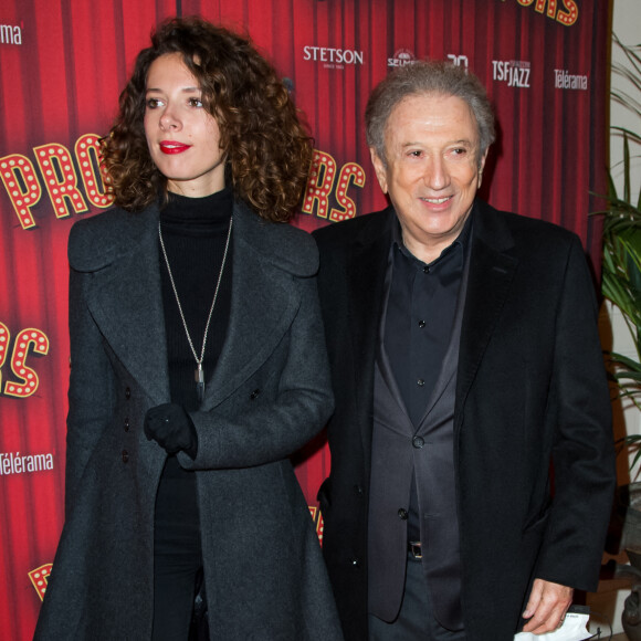 Michel Drucker et sa "petite-fille" Rebecca (fille de Stéfanie Jarre et petite fille de Dany Saval) - Soirée de gala à l'occasion de la première de la pièce "Les producteurs" au Théâtre de Paris à Paris.  © Christophe Clovis / Bestimage