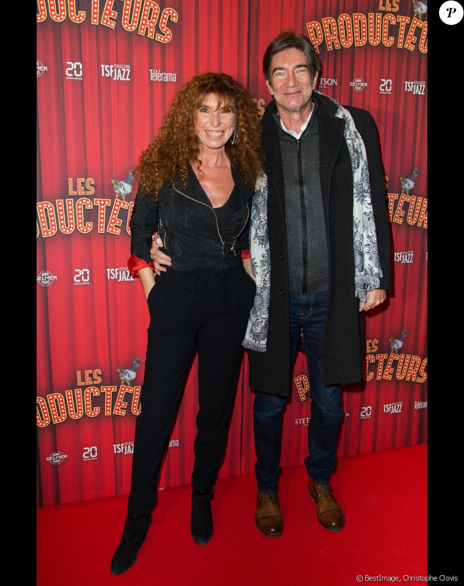 Marion Posta et Jacques Faugeron assistent à la soirée de gala à l'occasion de la première de la pièce "Les producteurs" au Théâtre de Paris à Paris. Le 2 décembre 2021 © Christophe Clovis / Bestimage