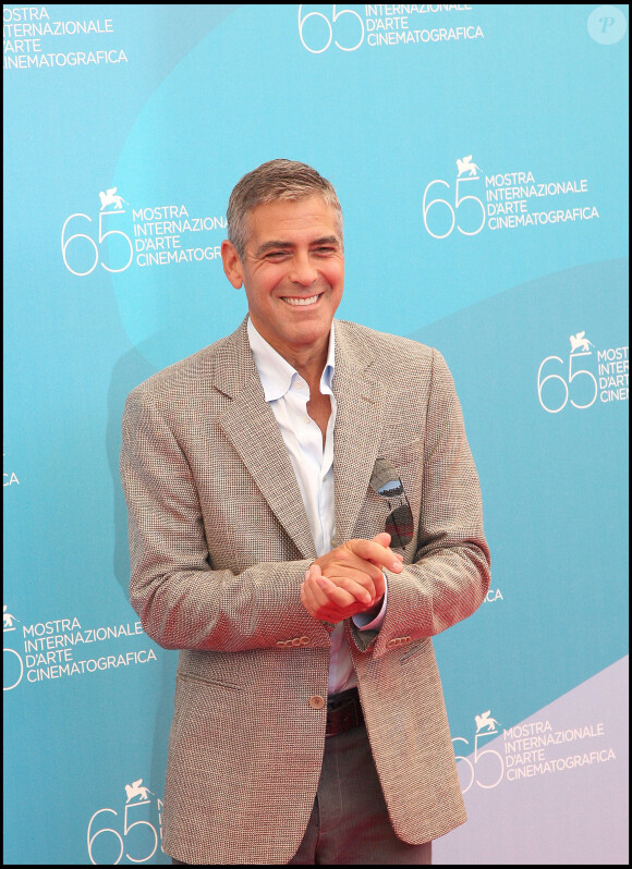 George Clooney au photocall du film "Burn after reading" au festival de venise 2008.