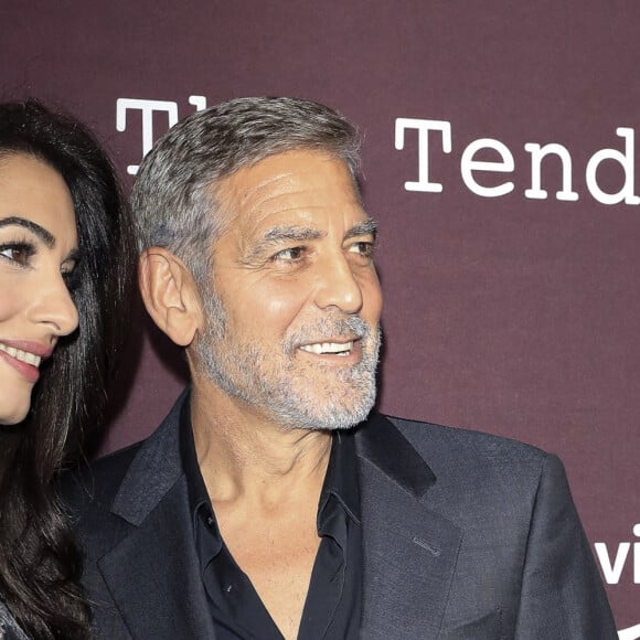 George Clooney avec sa femme Amal Alamuddin Clooney à la première du film "The Tender Bar" à Los Angeles, le 4 octobre 2021. © Future-Image via Zuma Press/Bestimage 