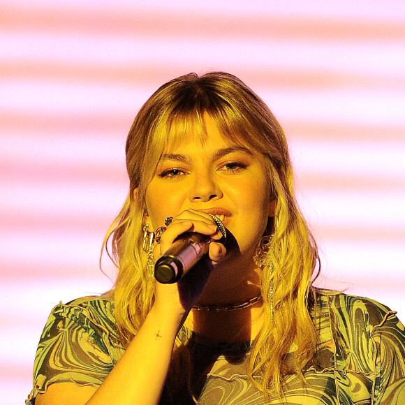 Louane Emera - Enregistrement de l'émission "La soirée extraordinaire : La musique comme vous ne l'avez jamais vue", qui sera diffusée le 30 juin sur M6. © Gaffiot-Moreau / Bestimage 