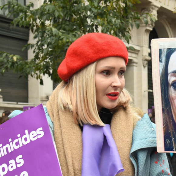 Tatiana-Laurence Delarue et Eva Darlan - De nombreuses artistes et personnalités marchent contre les violences sexistes et sexuelles (marche organisée par le collectifNousToutes) de place de l'Opéra jusqu'à la place de la Nation à Paris le 23 Novembre 2019 © Coadic Guirec / Bestimage