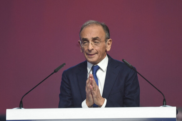 Eric Zemmour lors de son meeting à Villepinte le 5 décembre 2021 après l'annonce de sa candidature officielle à l'élection présidentielle