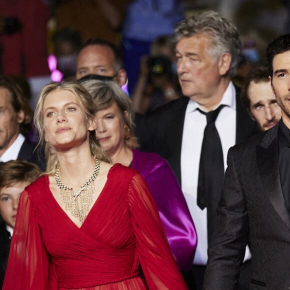 Mélanie Laurent, Tahar Rahim, Mylène Farmer - Montée des marches du film " Flag Day" lors du 74ème Festival International du Film de Cannes. Le 10 juillet 2021 © Borde-Jacovides-Moreau / Bestimage 