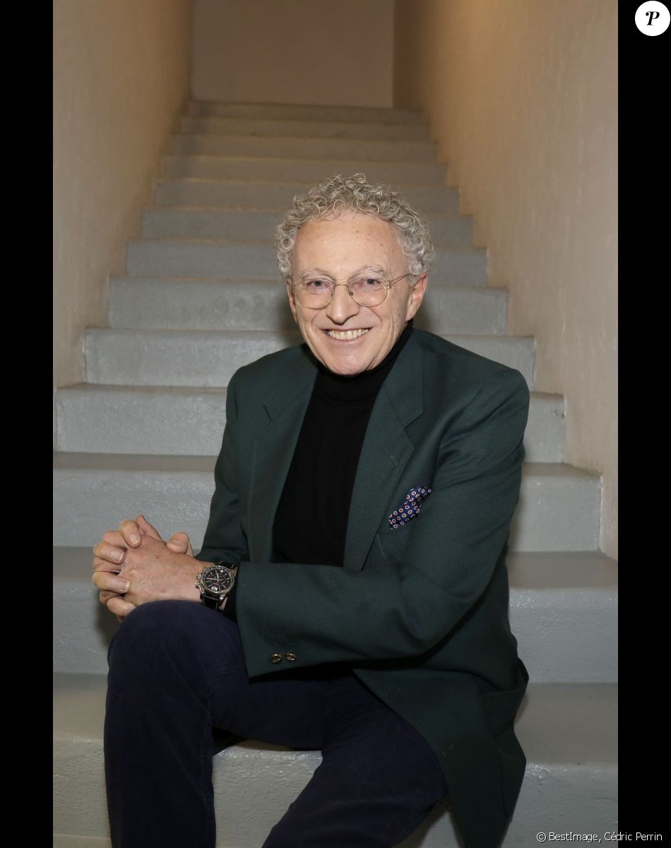 Exclusif - Rendez-vous avec Nelson Monfort à Paris le 28 novembre 2019. © Cédric Perrin/Bestimage
