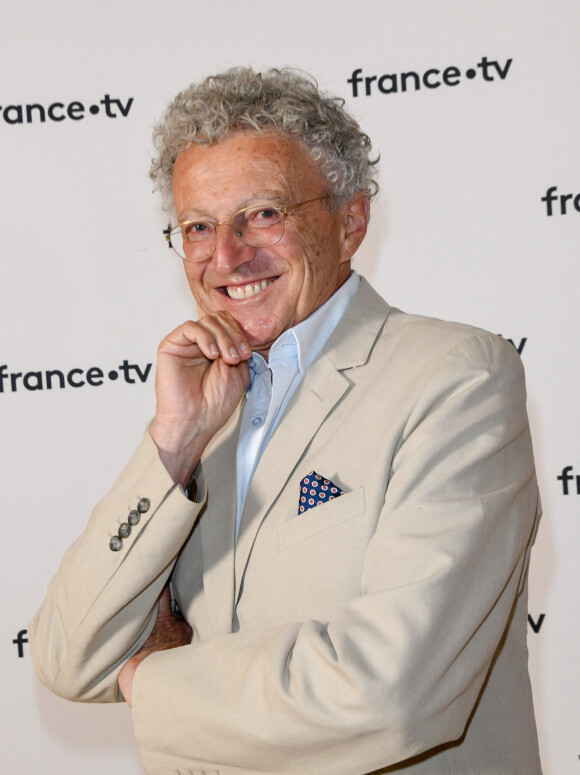 Nelson Monfort au photocall de la conférence de presse de France 2 au théâtre Marigny à Paris le 18 juin 2019 © Coadic Guirec / Bestimage