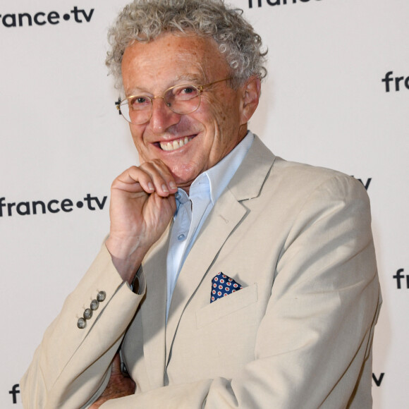 Nelson Monfort au photocall de la conférence de presse de France 2 au théâtre Marigny à Paris le 18 juin 2019 © Coadic Guirec / Bestimage