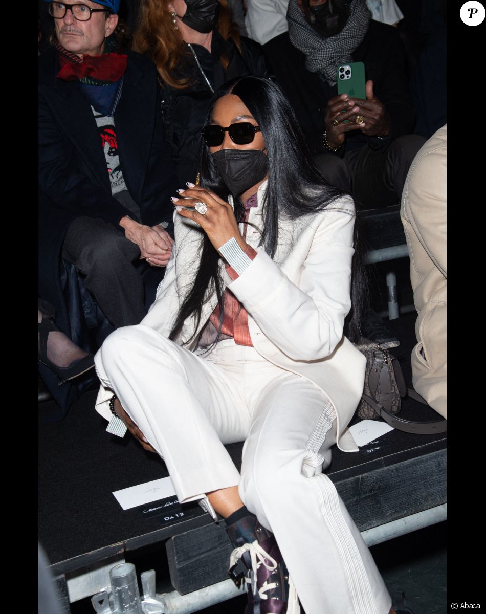Naomi Campbell assiste au défilé Dior (Dior Homme), collection automne 2022, à l'Olympia London. Londres, le 9 décembre 2021.