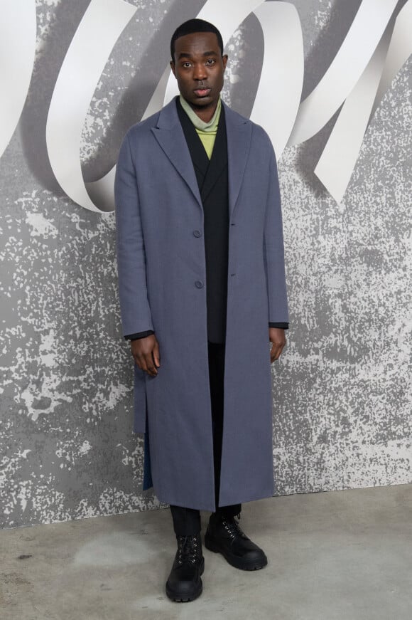 Paapa Essiedu assiste au défilé Dior (Dior Homme), collection automne 2022, à l'Olympia London. Londres, le 9 décembre 2021.