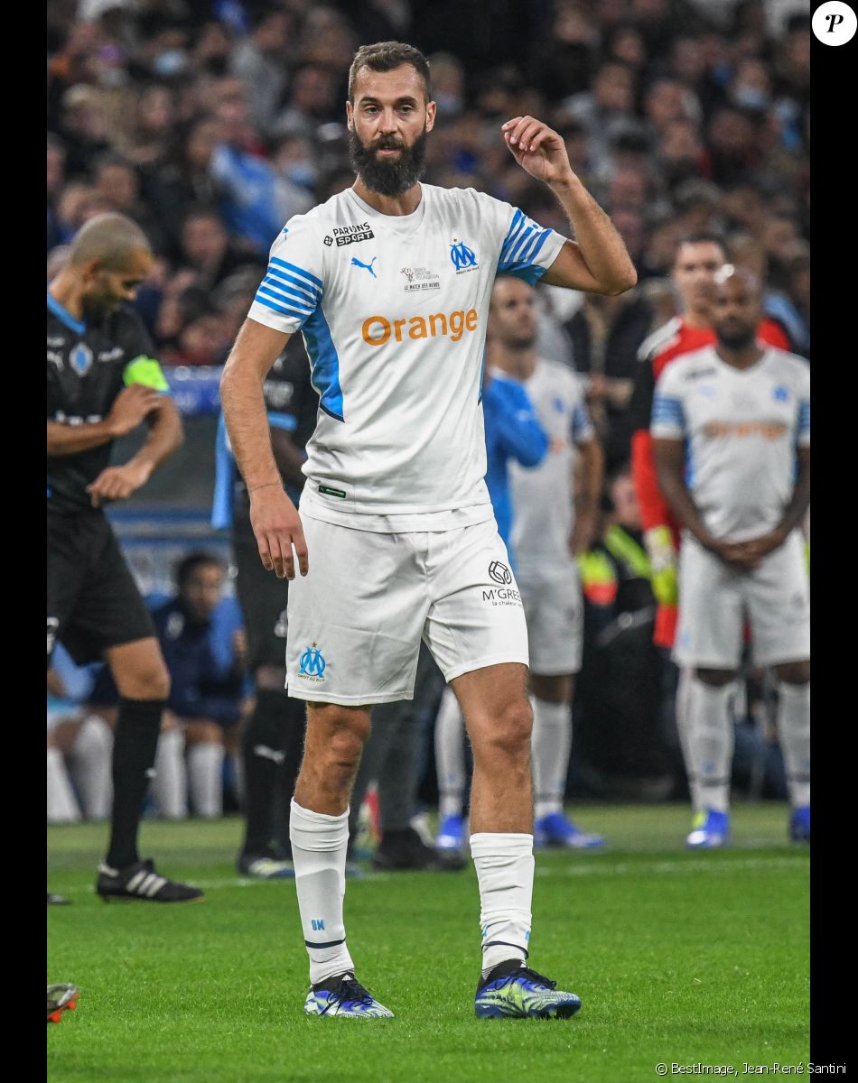 Benoît Paire - Match des héros entre l'équipe OM Legends et l'équipe UNICEF au stade Orange Velodrome à Marseille le 13 octobre 2021. © Jean-René Santini/Bestimage