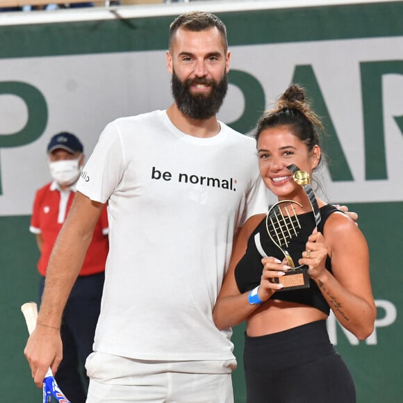 Benoît Paire et sa compagne Julie Bertin - Benoît Paire lors d'un match de tennis à Roland Garros, à Paris. © Veeren/Bestimage 