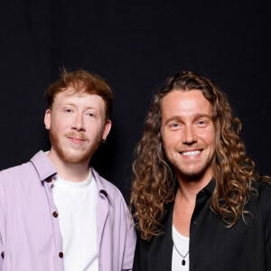 Exclusif - Eddy De Pretto et Julien Doré - Backstage de l'enregistrement de l'émission "La Chanson secrète 8" à la Seine musicale à Paris, diffusée le 4 septembre sur TF1 © Gaffiot-Moreau / Bestimage 