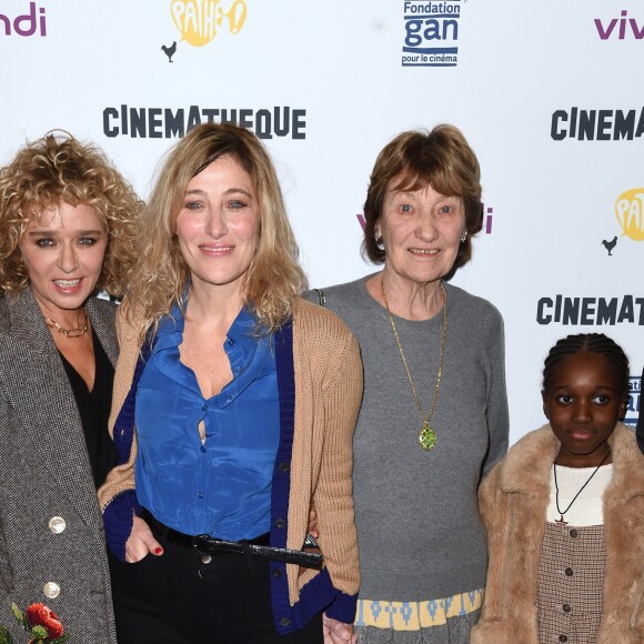 Pierre Arditi, Valeria Golino, Valéria Bruni-Tedeschi avec sa fille Oumy (qui joue dans le film) et sa mère et Marisa Borini - Avant première du film "Les Estivants" à la Cinémathèque de Paris le 21 janvier 2019. © Giancarlo Gorassini/Bestimage