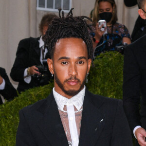 Lewis Hamilton assiste au Met Gala 2021 au Metropolitan Museum of Art. New York, le 13 septembre 2021.