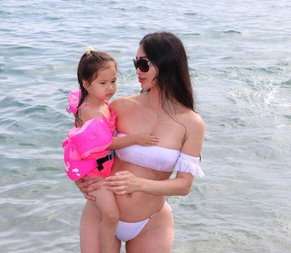 Angie Vu Ha et sa fille Emma-Rose, née de sa relation avec Samuel Le Bihan, sur Instagram, août 2021.